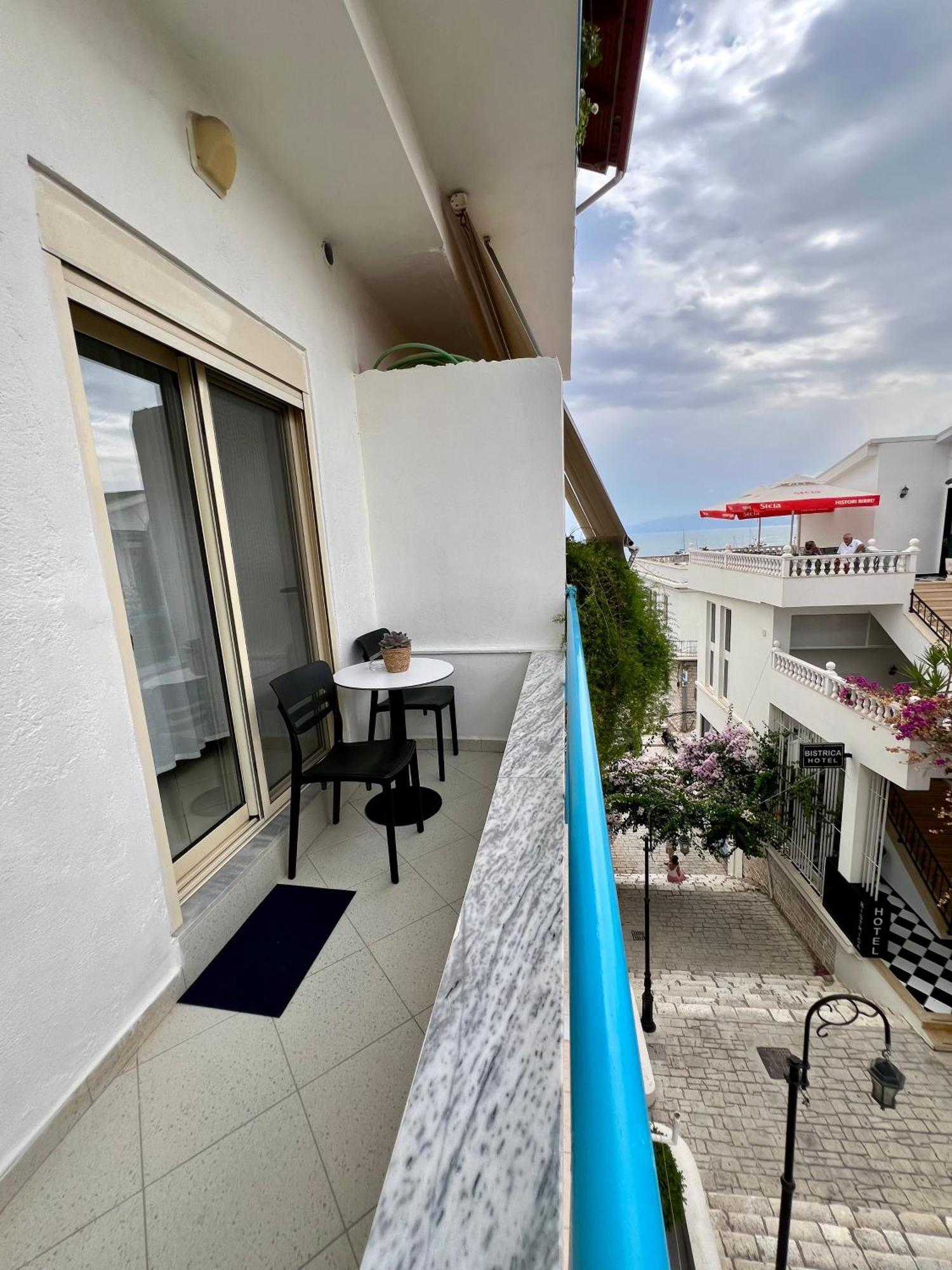 Helios Rooms Sarande Bagian luar foto